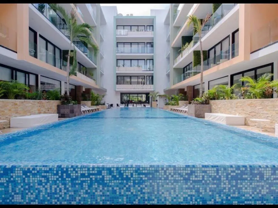 Menesse City Condo Playa del Carmen